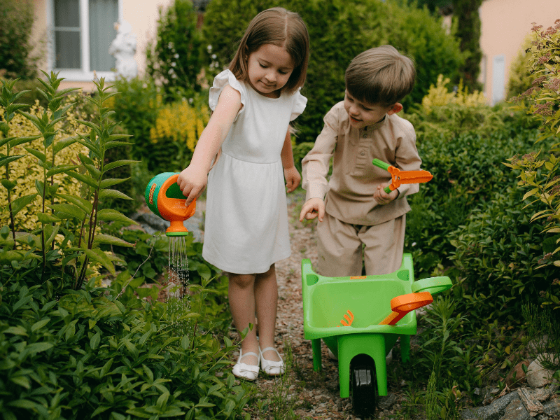 IGRAČKE ZA DVORIŠTE